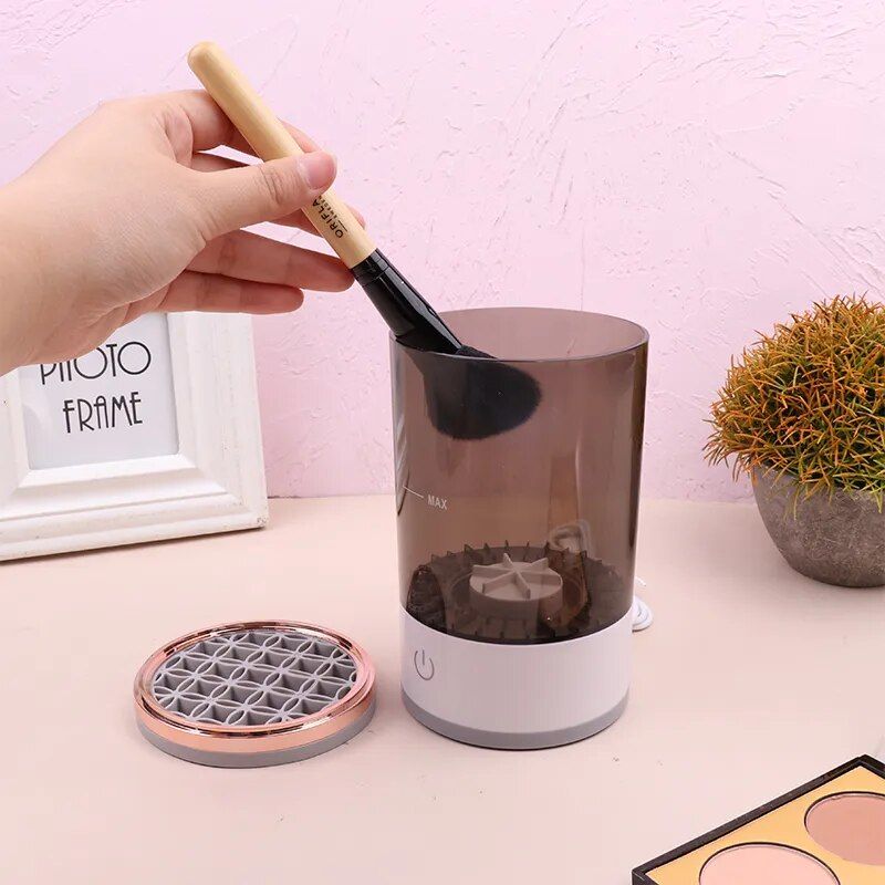BrushBlender - Cosmetic Brush Cleaner - Urban-Utopia