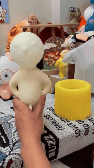 Naughty LilLampy - Urban-Utopia